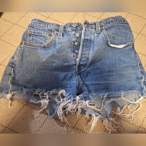 501 Levi's shorts